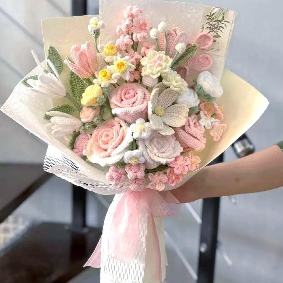 Gifts & Decor